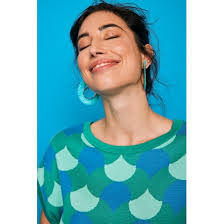 Kendra Winter's Instagram, Twitter & Facebook