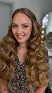 Моя неймовірна @marina___timchenko 💫 Щаслива, що ти є в моєму житті, і що  саме ти стала моїм останнім клієнтом в цьому році. Люблю ❤️  #стилісттетянамороз #текстурнаукладка #локонижитомир #красаволосся  #гарнізачіски #стильнаукладка #естетика #hair ...