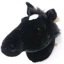 De mooiste knutsels vind u bij knutselen met henk en de tekeningen zijn nog gratis ook, dus wat houdt u tegen om er mee te starten! Pluche Paardenkop Voor Aan De Muur De Trapauto Shop Uw Trapauto Dealer