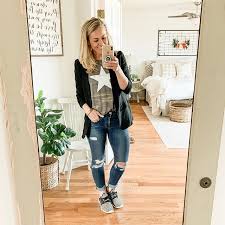 The 15 best paint colors for your bathroom. Sooooo I Planned To Share This Photo Talk About How Much I Love These Jeans Ca Farmhouse Style Bathroom Vanity Best Neutral Paint Colors Annie Sloan Paints