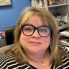 I am 8 days away from walking across the stage in Coleman Coliseum and  receiving my Bachelors Degree! Where did the time go? • • • 💄: @beatzbybf  📸: @1217_mike