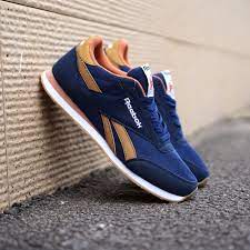 Didirikan pada tahun 1890 oleh joseph william foster, brand ini menjadi yang pertama kali mendesain sepatu lari yang bergerigi. Harga Sepatu Reebok Terbaik Sepatu Pria Agustus 2021 Shopee Indonesia