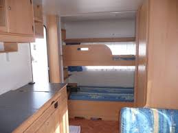 Caravane Avec Lit Superpose D Occasion Caravane Avec Lit Central Condorcet Lehavre Caravane Caravane Pliante Lit Superpose