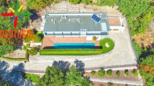 Oberkörperfrei stapft er vom platz. Cristiano Ronaldo Geres Luxury Mansion Aerial View 4k Ultrahd Youtube