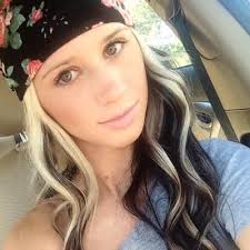 Angela Morrow (@angiemorrowxoxo)