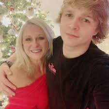 HATAKE KAKASHI. 😍😍😍 #naruto #narutoshippuden #narutouzumaki  #sasukeuchiha #sasukecosplay #sasukeedit #sakura #sakurauchiha  #sakuraharuno #jiraiyasensei #jiraiyacosplay #jiraiya #orochimaru  #konohamaru #tsunade #madara #itachi #hashiramasenju #danzon ...