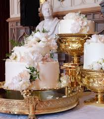 Morgen treten prinz harry und meghan markle vor den traualtar. Nookies Boutique Cakes Royal Wedding Cake Wedding Cakes