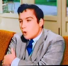 been watching the entire series from the start, here's a great actor who  turned up in the episode "Man's Best Friend"