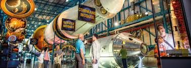 Kennedy space center visitor complex is organized into mission zones where attractions and tours are grouped by chronological era. Kennedy Space Center Usa Sehenswurdigkeiten