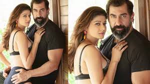 Pooja batra (27 october 1975) is an indian actress and model who primarily works in hindi films. Pooja Batra Revealed Hubby Nawab Shah S Proposal