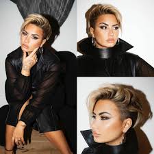 Demi also penned a heartfelt note to express how they have been living for those on the other side of the cameras for the longest time. Pixiecut Short Hair Cabelo On Instagram Guess Who Did A Thing Demi Lovato Ddlovato In 2021 Demi Lovato Short Hair Mom Hairstyles Demi Lovato Hair