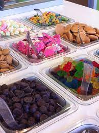 Yogurtland S First Vegetable Frozen Yogurts And Toppings Partnered With Looney Tunes Frozen Yogurt Frozen Yogurt Toppings Frozen Yogurt Shop