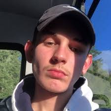 IMDb has added a disclaimer to the 'SNOW WHITE' rating page due to the film  being review-bombed. “Unusual activity: Our rating mechanism has detected  unusual voting activity