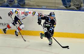 Marek troncinsky born 13th september 1988, currently him 32. Marek Troncinsky 32 Mel Talent Pro Nhl Ale Taky Valcil Se Svymi Demony Isport Cz