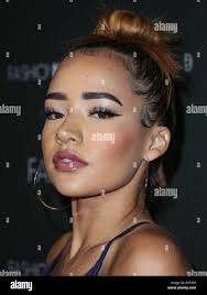 B j nova Banque de photographies et d'images à haute résolution