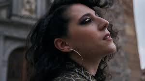 Eva Mcbel publica un doble sencillo como aperitivo de su primer elepé