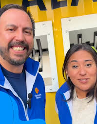 Blockly Games es una serie de juegos educativos que enseñan programación.  Está diseñado para niños que no han tenido experiencia previa con  programación. ¡Diviértete y aprende!