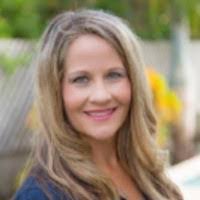 Jackie Burdick's Instagram, Twitter & Facebook