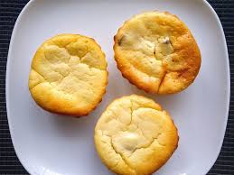 Schnelle Kasekuchen Muffins Rezept In 2020 Schneller Kasekuchen Kasekuchen Muffins Essen