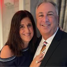 Suzanne Comer Fanaroff (@suzfanaroff) • Threads, Say more