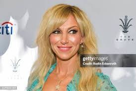 Debbie Martell's Instagram, Twitter & Facebook