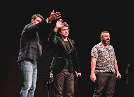 Javier Veiga, David Amor y Rober Bodegas vuelven a Pontevedra con  'Esfínter', el mejor espectáculo para cerrar el año