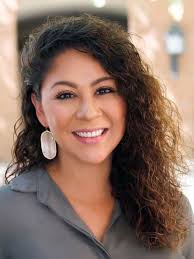 Amanda Nowlin's Instagram, Twitter & Facebook