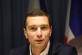 Contribute to the air jordan collection. Apres L Attaque De Villeurbanne Jordan Bardella Rn En Visite Sur Le Theme De La Politique D Asile