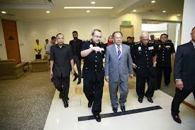 Contextual translation of perasmi majlis into english. 20072017 Majlis Perasmian Drama Bersiri Banteras Flickr