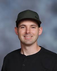 Meet Our Faculty & Staff