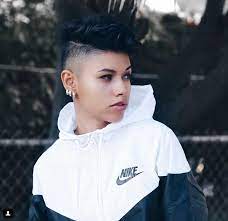 10 lesbian undercut hairstyle all articles featured on vanity fair are apart alleged by our editors. Imgur Com Lesbian Hair Lesbian Haircut Lesbian Hairstyles
