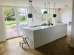 visgraat vloer eiken kookeiland calacatta gold keuken ontwerp keuken ontwerpen keuken ideeen