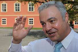 We did not find results for: Zounar O Sve Jizve Z Jedne Strany Jsem Za Hodneho A Z Druhe Za Svinaka Sedmicka Cz