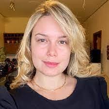 Mindy Yowell's Instagram, Twitter & Facebook