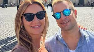 Pınar Altuğ'dan 'Millet açlıkla mücadele ediyor siz geziyorsunuz' yorumuna  yanıt