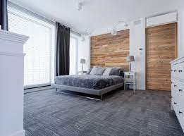 Mural above the bed in the eyes of stone. Wooden Wall Design Altholz Galerie