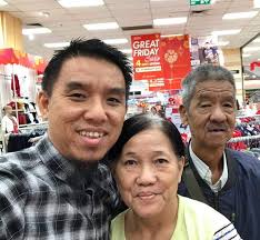 Adakah anda sudah punya idea hadiah yang terbaik untuk ibu kesayangan anda? Rai Hari Lahir Dengan Belikan Hadiah Untuk Ibu Ayah Terbaik Cara Saudara Firdaus Ni Keluarga