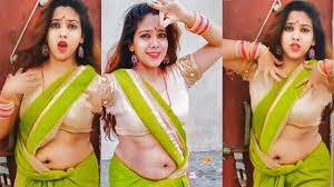 Sundor bhabhi with sexy belly hot deep navel show in low waist saree hot  dance || Viral Desi Reelz - YouTube