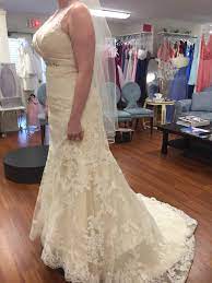 Luxurious lace creates this stunning style. Allure Bridals 8634 Sample Wedding Dress Save 78 Stillwhite