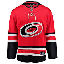 Hurricanes shop has all the hurricanes gear you want. Carolina Hurricanes Bekleidung Carolina Hurricanes Trikots Carolina Hurricanes Ausrustung Fanatics International