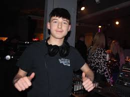 Schon mit 14 Promi-DJ in Gera: Von der Jugenddisco bald ins „Seven“ (mit  Videos)