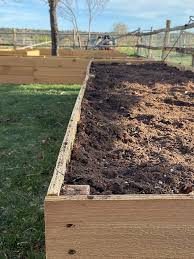 How to fill a garden box. How To Fill A Raised Garden Bed And Save On Soil Twelve On Main