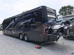 Rv collision repair dirba šiose srityse: Bay City Rv Center Gulf Coasts Premier Rv Center