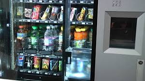 Choisir son distributeur automatique de boissons. Distributeur Automatique Boissons Froides Sandwiches Panini Necta Rock Youtube