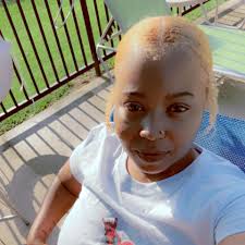 Disney ily 4EVER Tote-ily Teenies features 12 mini dolls with rooted hair,  accessories, and a clip-on purse inspired by Disney characters!