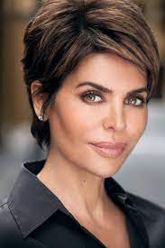 The cut itself is very chic and classy and will suit everyone, you could recreate it in any color. Super Radical Haircut Hairstyles For Women Over 40s Womens Hairstyles Haircut Styles For Women Short Hairstyles For Women