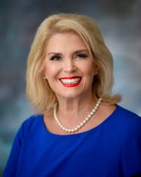 Carol Langston's Instagram, Twitter & Facebook