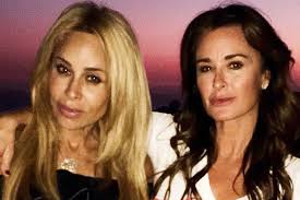 Faye Resnick Reveals Look at Kids & Marriage to Everett Jack