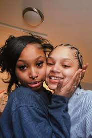 Just deleted all the irrelevant girls, so if u see this you're my  girlfriend.