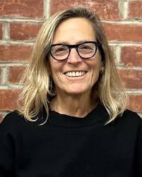 Toni Klein's Instagram, Twitter & Facebook